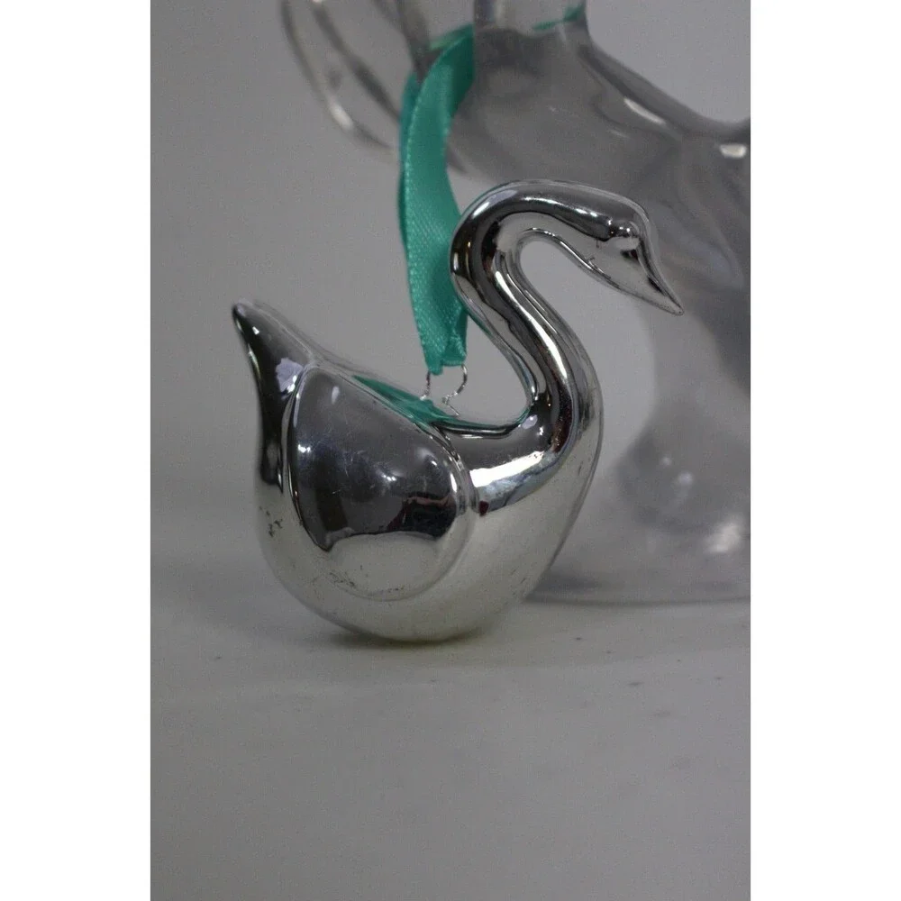 Jonathan Adler Metallic Swan Ornament NWOT $30.00 IRRG